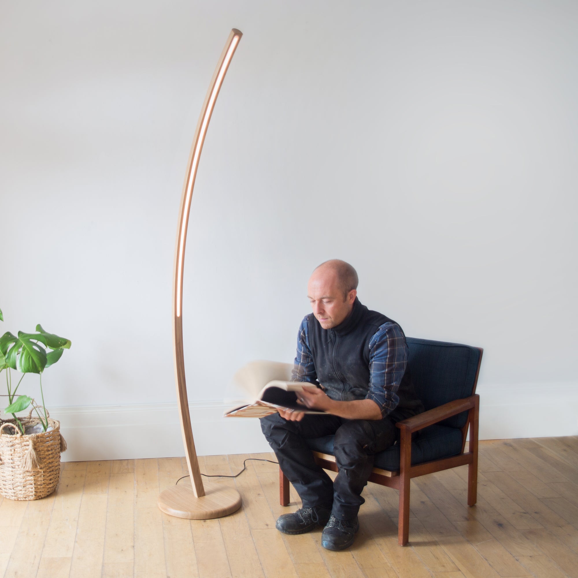 Curved Standard Lamp