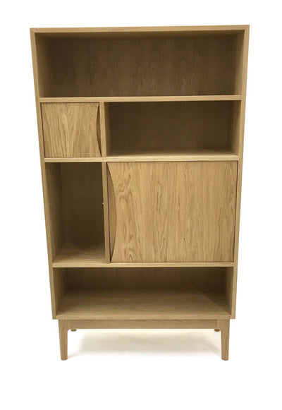 Oak cabinet from the front