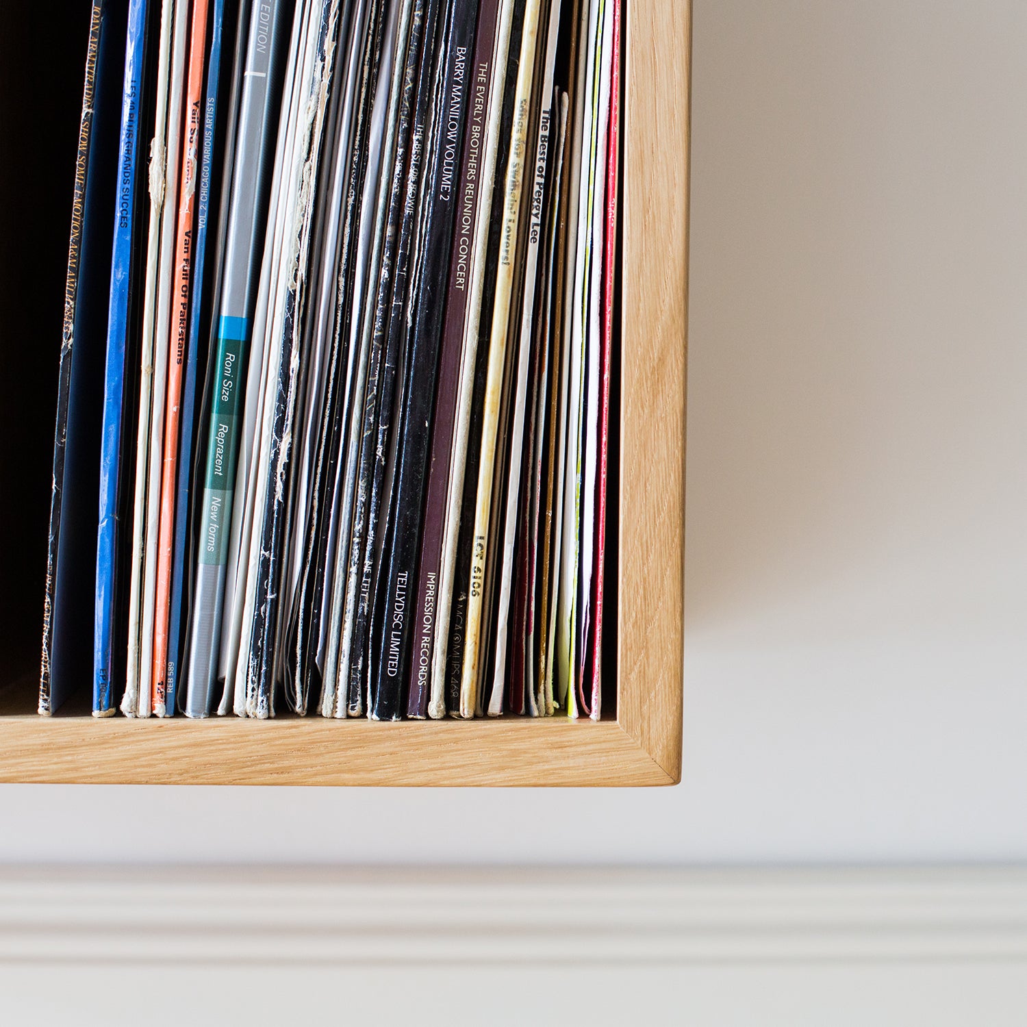 Solid wood Vinyl cube shelves